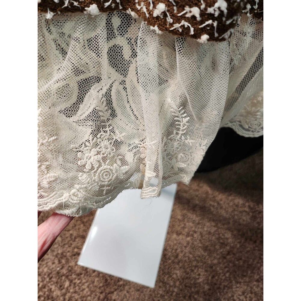 Unveiling the A'reve Textured Sweater: Boho Beauty in 2XL - Picture 6 of 9